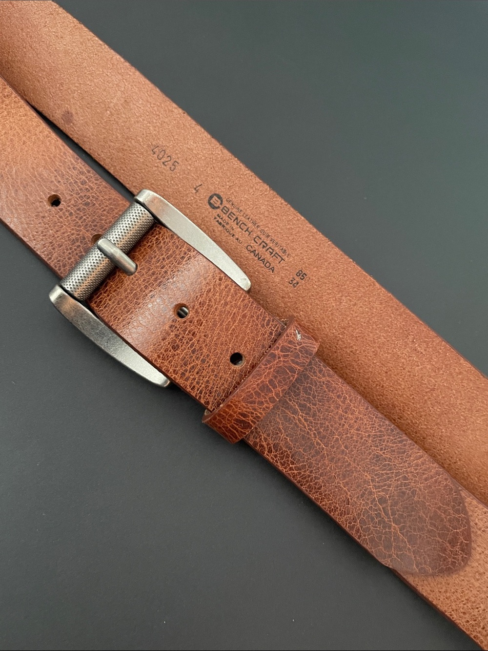 ⭐️NWOT BENCH CRAFT Men’s Brown Classic Textured Leather Belt w Silver Buckle